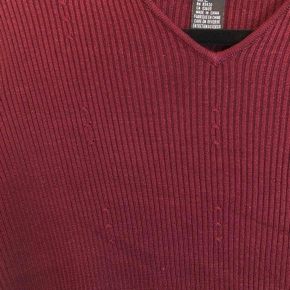 August Silk Ribbed 100% Silk V Neck Burgundy Red Top L - Picture 4 of 7